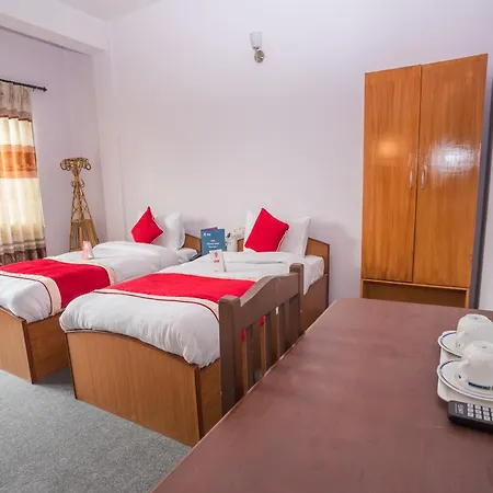 Oyo 135 Lost Garden Apartment And Guest House Kathmandu Exterior photo